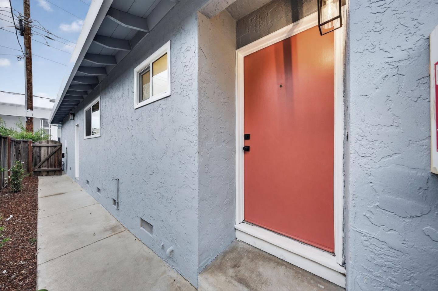 Detail Gallery Image 6 of 49 For 1579 Branham Ln, San Jose,  CA 95118 - 4 Beds | 4 Baths