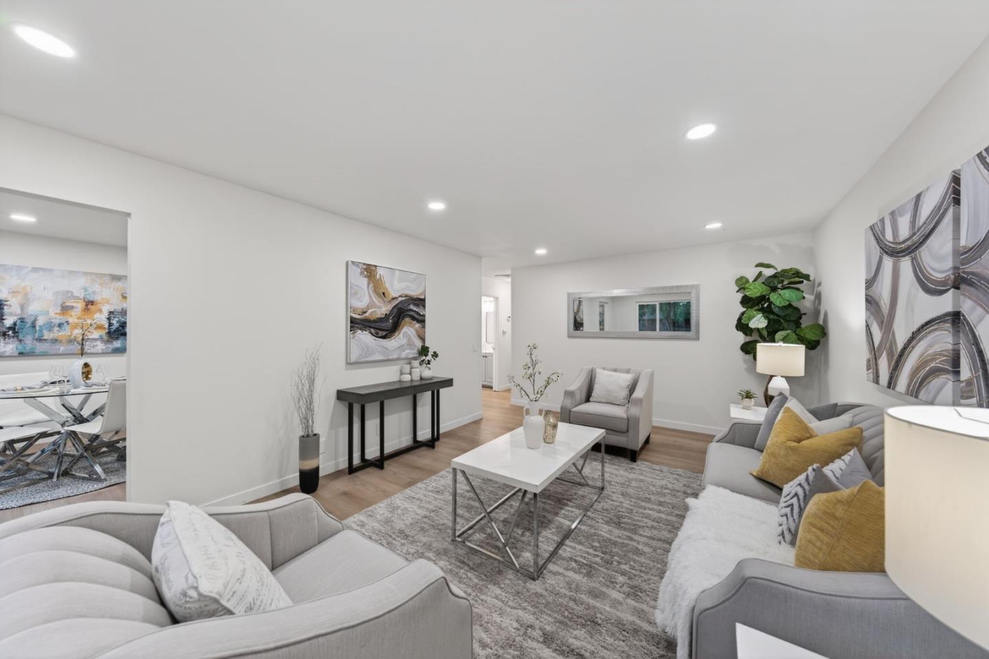 Detail Gallery Image 9 of 49 For 1579 Branham Ln, San Jose,  CA 95118 - 4 Beds | 4 Baths