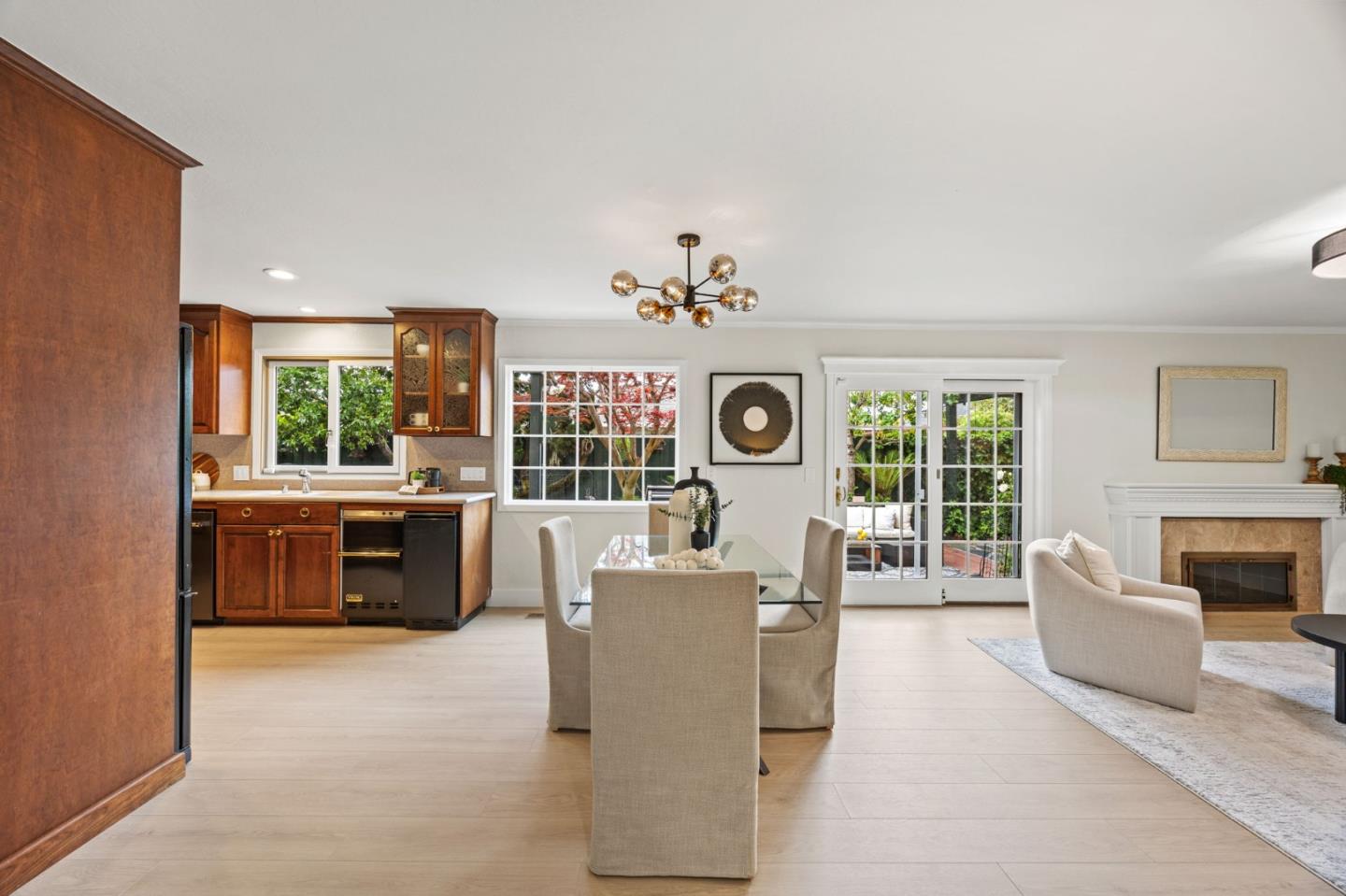 Detail Gallery Image 13 of 44 For 230 Duck Ct, Foster City,  CA 94404 - 5 Beds | 3 Baths