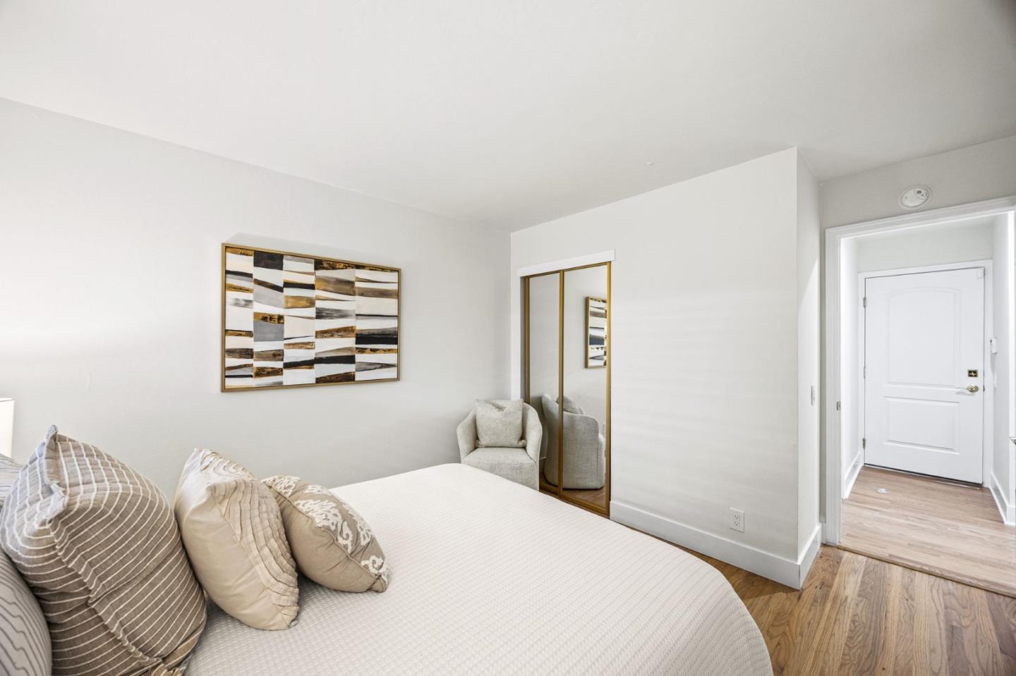 Detail Gallery Image 23 of 44 For 230 Duck Ct, Foster City,  CA 94404 - 5 Beds | 3 Baths