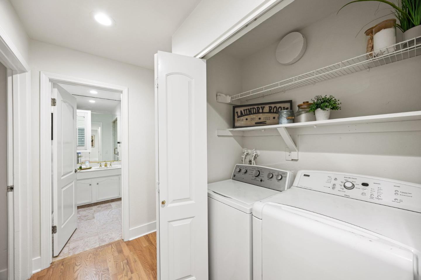 Detail Gallery Image 25 of 44 For 230 Duck Ct, Foster City,  CA 94404 - 5 Beds | 3 Baths