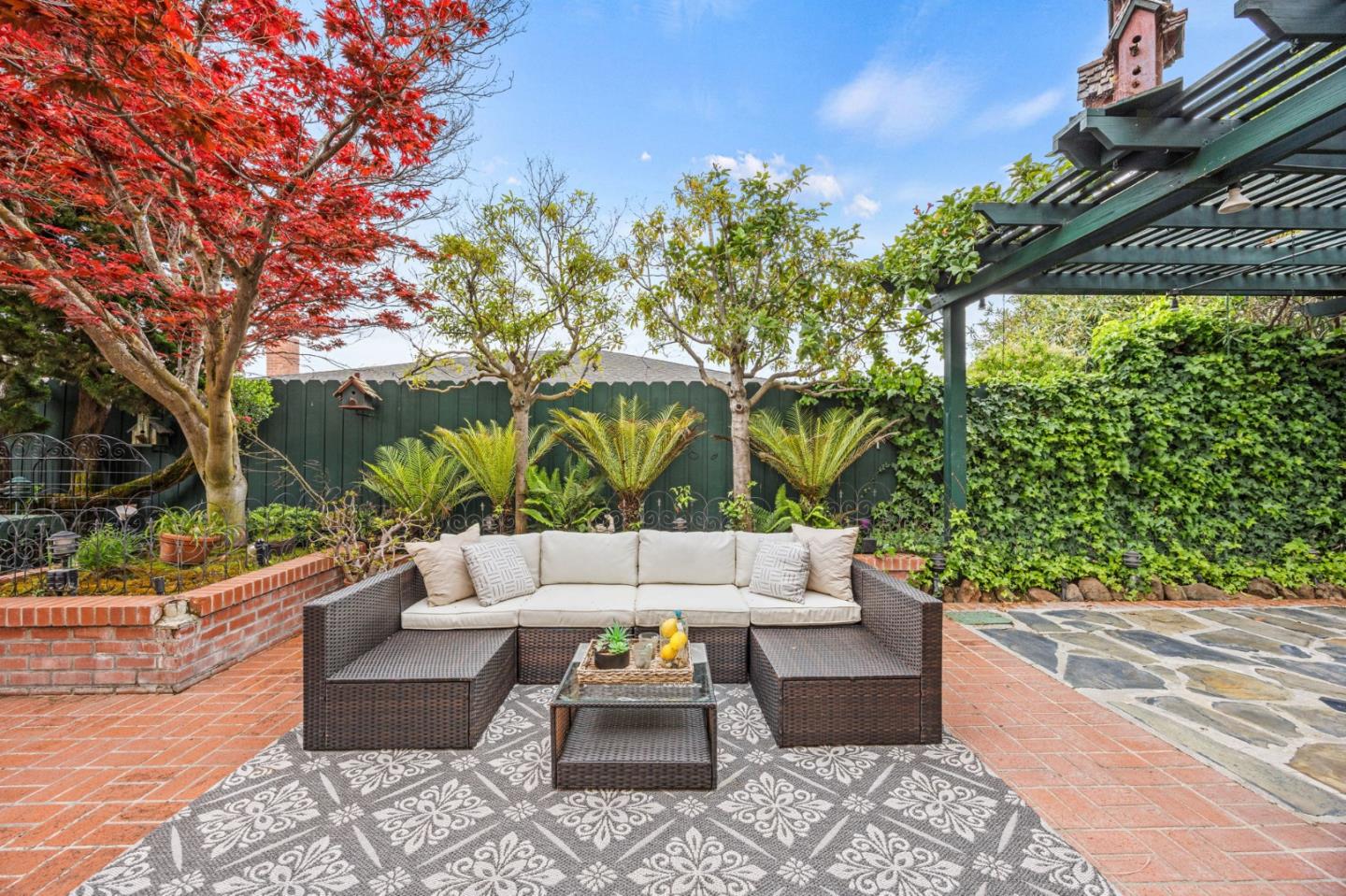 Detail Gallery Image 38 of 44 For 230 Duck Ct, Foster City,  CA 94404 - 5 Beds | 3 Baths