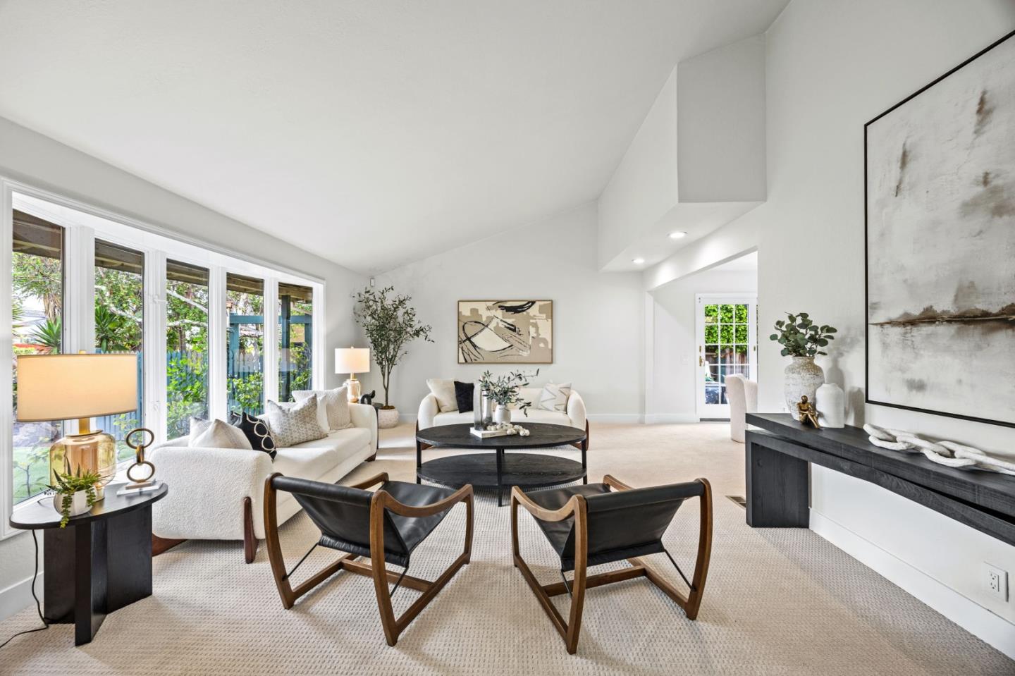 Detail Gallery Image 4 of 44 For 230 Duck Ct, Foster City,  CA 94404 - 5 Beds | 3 Baths