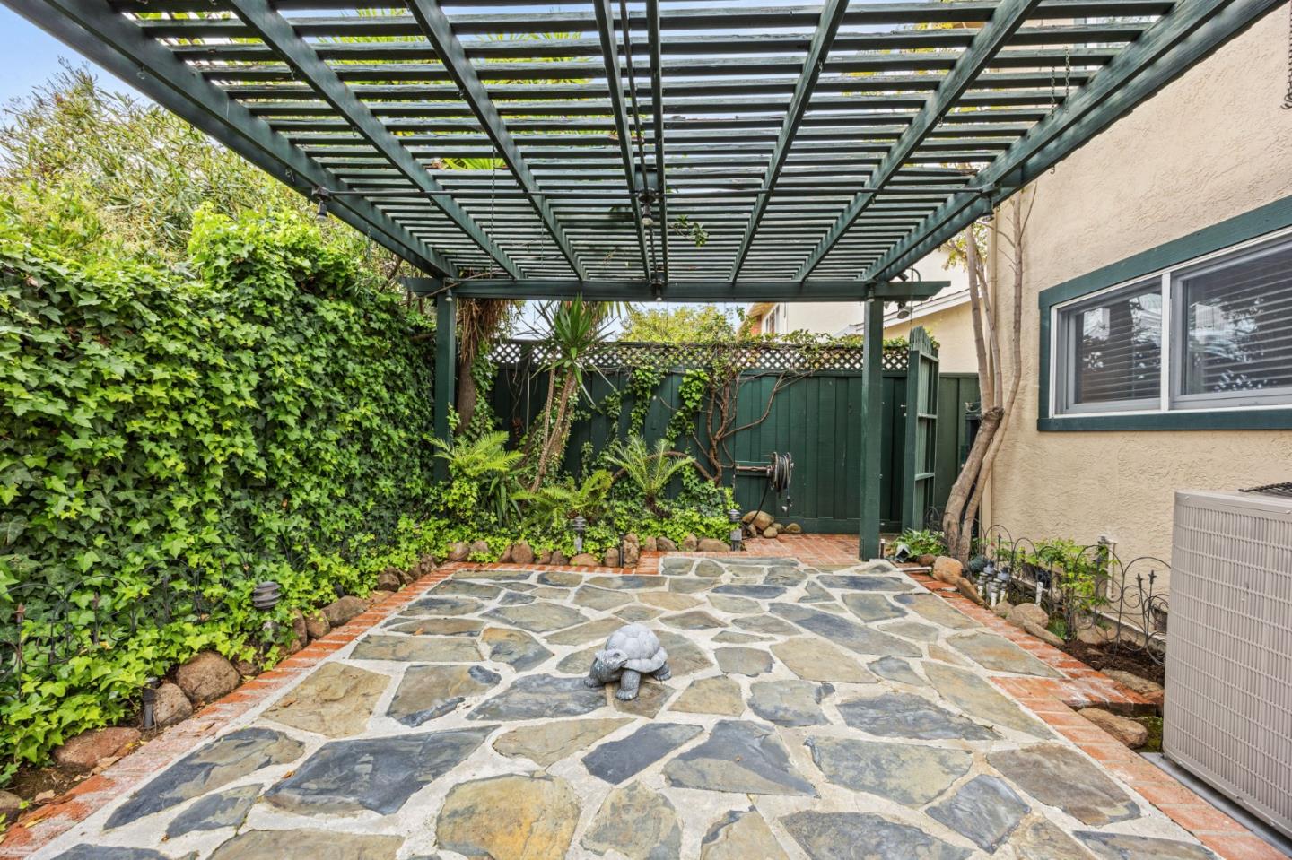 Detail Gallery Image 42 of 44 For 230 Duck Ct, Foster City,  CA 94404 - 5 Beds | 3 Baths