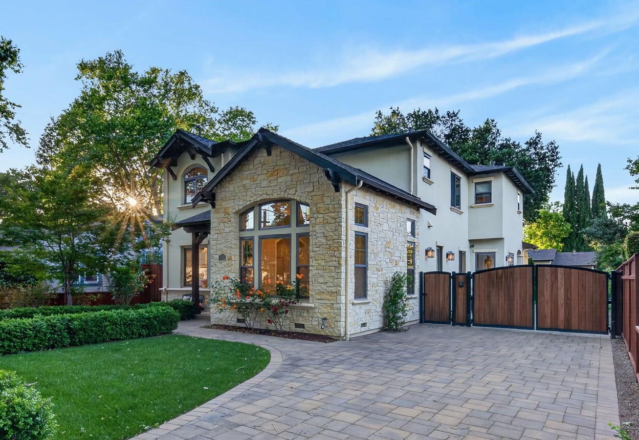 Detail Gallery Image 4 of 87 For 999 Franquette Ave, San Jose,  CA 95125 - 6 Beds | 5/1 Baths