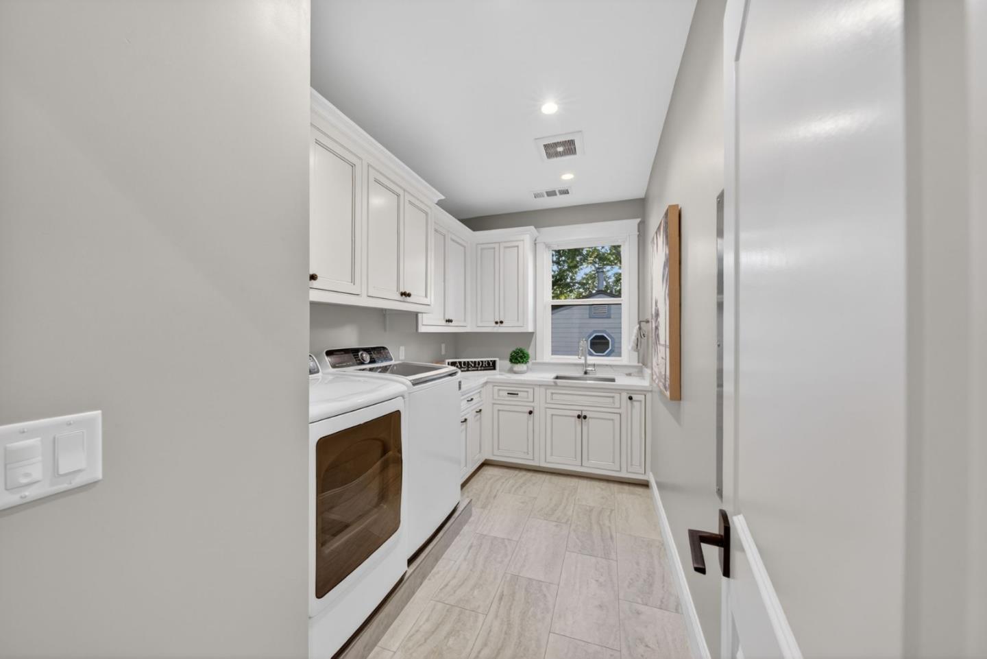 Detail Gallery Image 46 of 87 For 999 Franquette Ave, San Jose,  CA 95125 - 6 Beds | 5/1 Baths