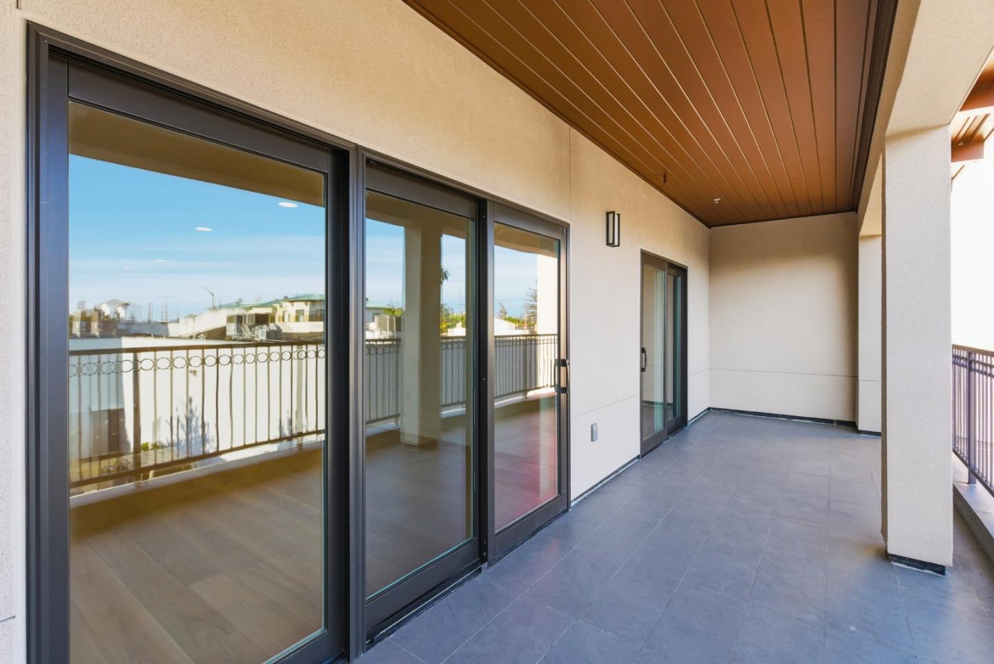Detail Gallery Image 21 of 40 For 560 El Camino Real #207,  San Carlos,  CA 94070 - 2 Beds | 2/1 Baths