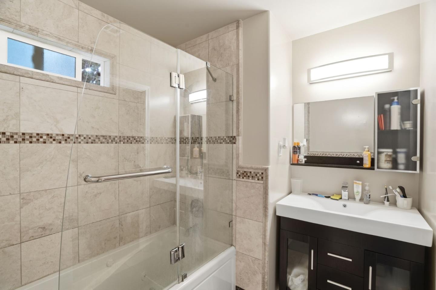 Detail Gallery Image 24 of 38 For 126 W 39th Ave, San Mateo,  CA 94403 - 3 Beds | 2 Baths