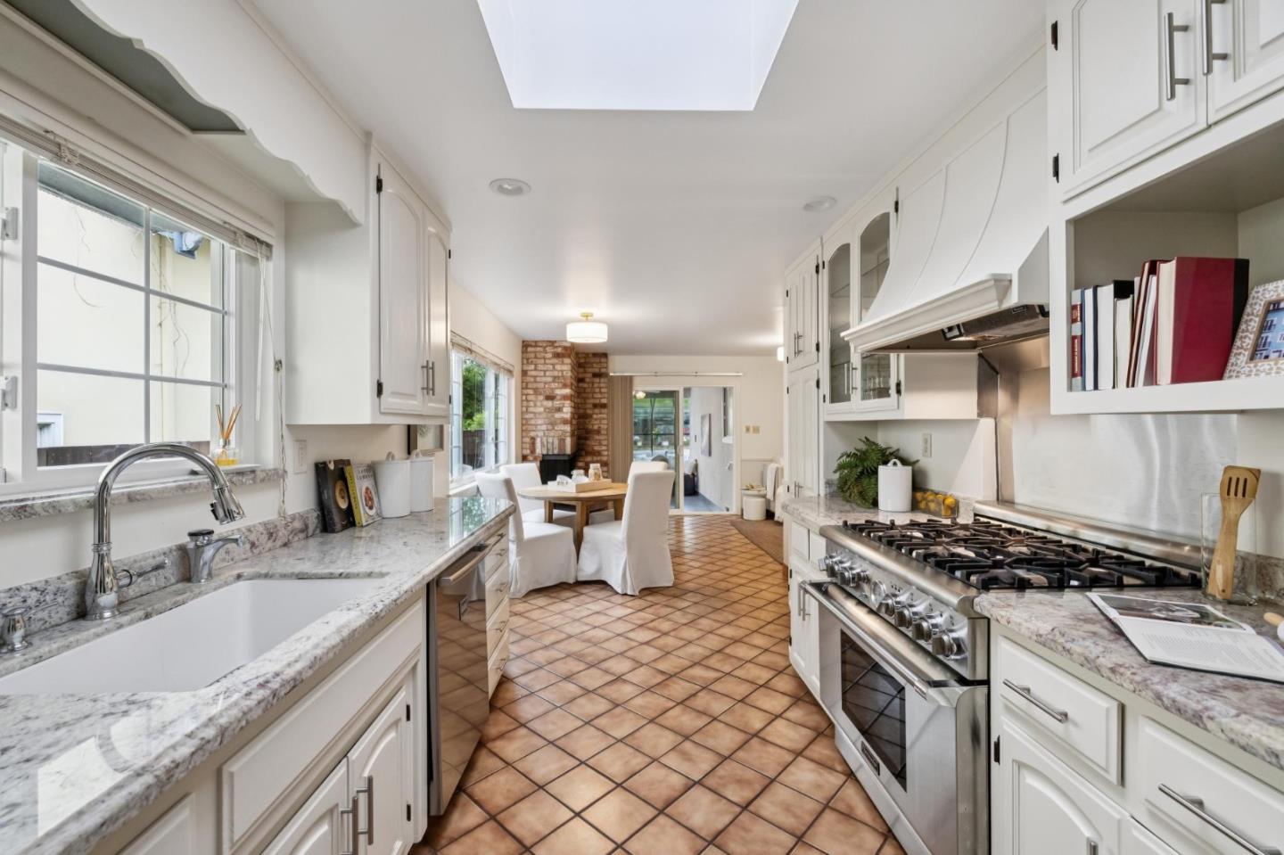 Detail Gallery Image 21 of 58 For 390 Hobart Ave, San Mateo,  CA 94402 - 3 Beds | 2 Baths