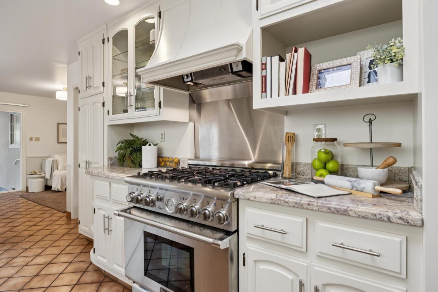 Detail Gallery Image 24 of 58 For 390 Hobart Ave, San Mateo,  CA 94402 - 3 Beds | 2 Baths