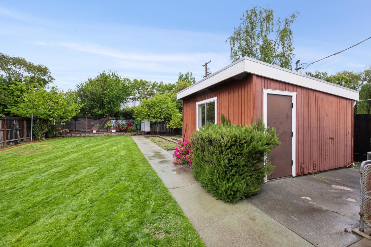 Detail Gallery Image 55 of 58 For 390 Hobart Ave, San Mateo,  CA 94402 - 3 Beds | 2 Baths