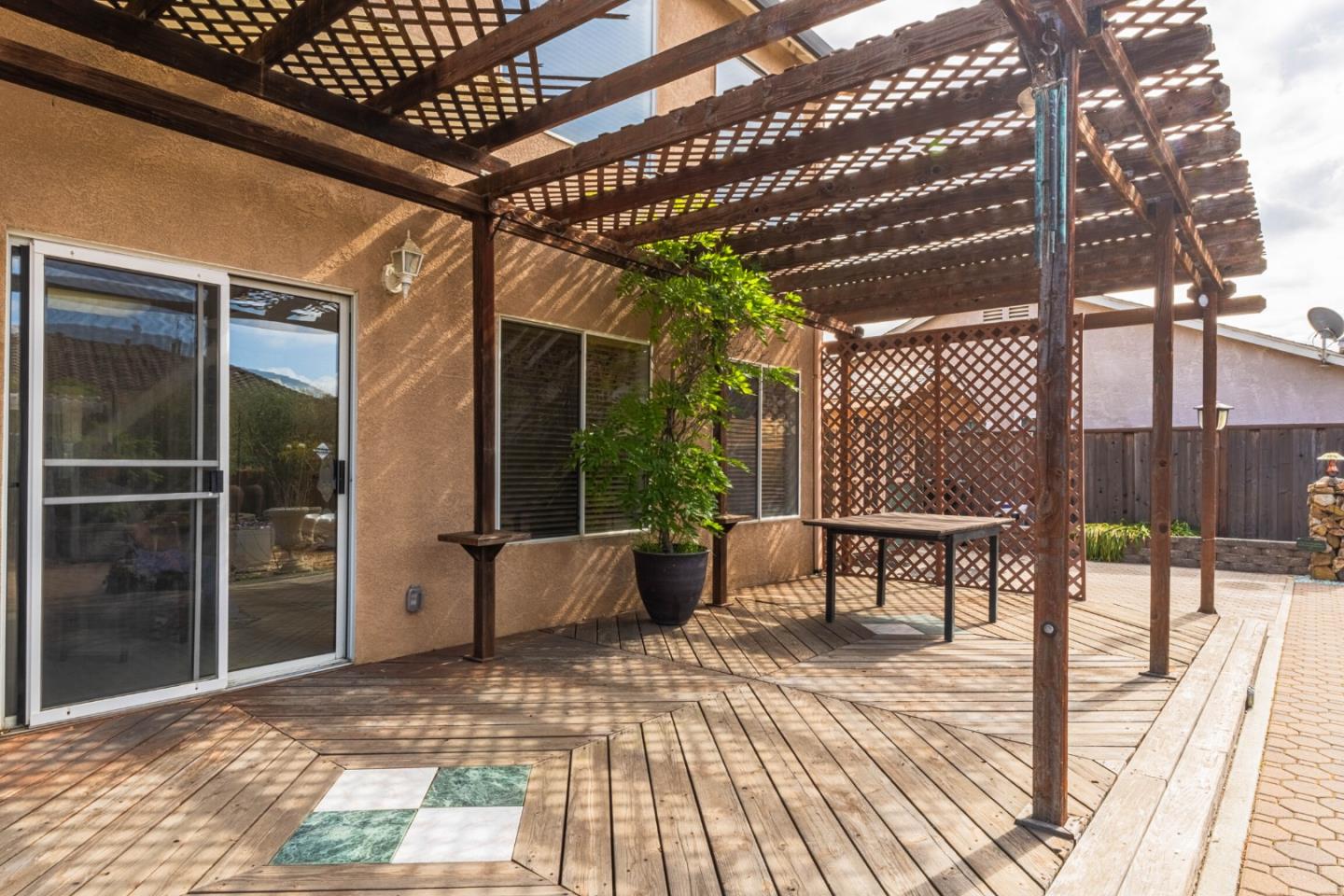 Detail Gallery Image 12 of 30 For 362 Zinfandel Way, Salinas,  CA 93906 - 3 Beds | 2/1 Baths