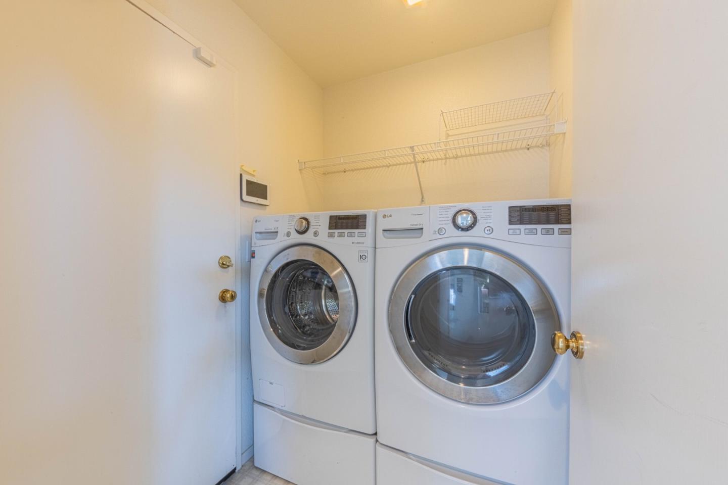 Detail Gallery Image 24 of 30 For 362 Zinfandel Way, Salinas,  CA 93906 - 3 Beds | 2/1 Baths