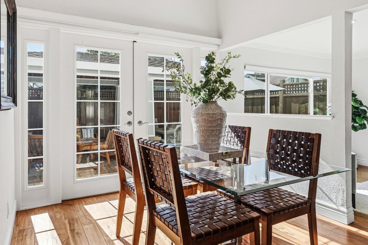 Detail Gallery Image 16 of 43 For 6273 Mountford Dr, San Jose,  CA 95123 - 5 Beds | 2/1 Baths