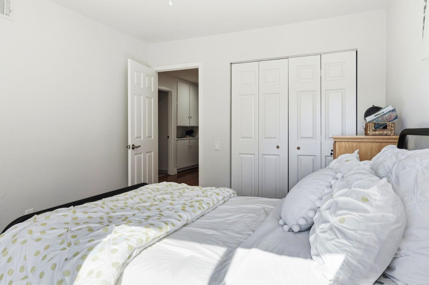 Detail Gallery Image 24 of 43 For 6273 Mountford Dr, San Jose,  CA 95123 - 5 Beds | 2/1 Baths