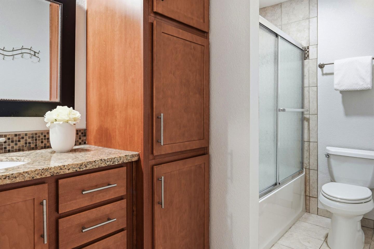 Detail Gallery Image 32 of 43 For 6273 Mountford Dr, San Jose,  CA 95123 - 5 Beds | 2/1 Baths