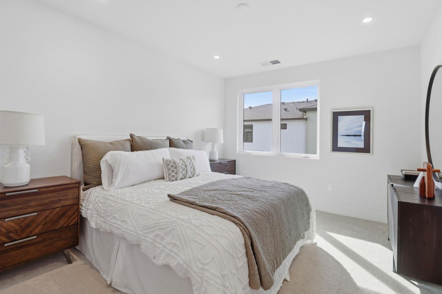 Detail Gallery Image 16 of 27 For 2871 Josephine Ln, Palo Alto,  CA 94303 - 3 Beds | 3 Baths