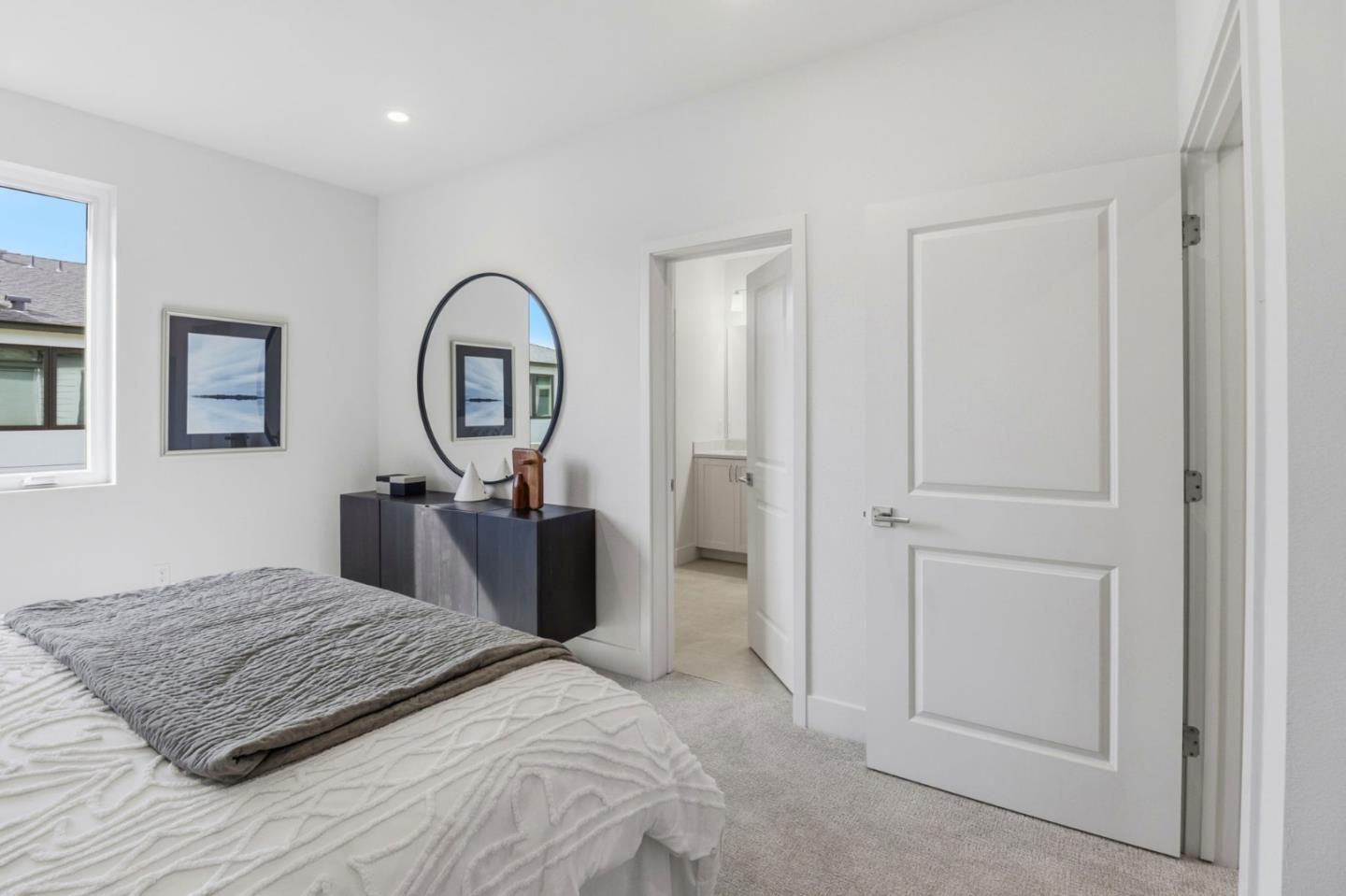 Detail Gallery Image 17 of 27 For 2871 Josephine Ln, Palo Alto,  CA 94303 - 3 Beds | 3 Baths