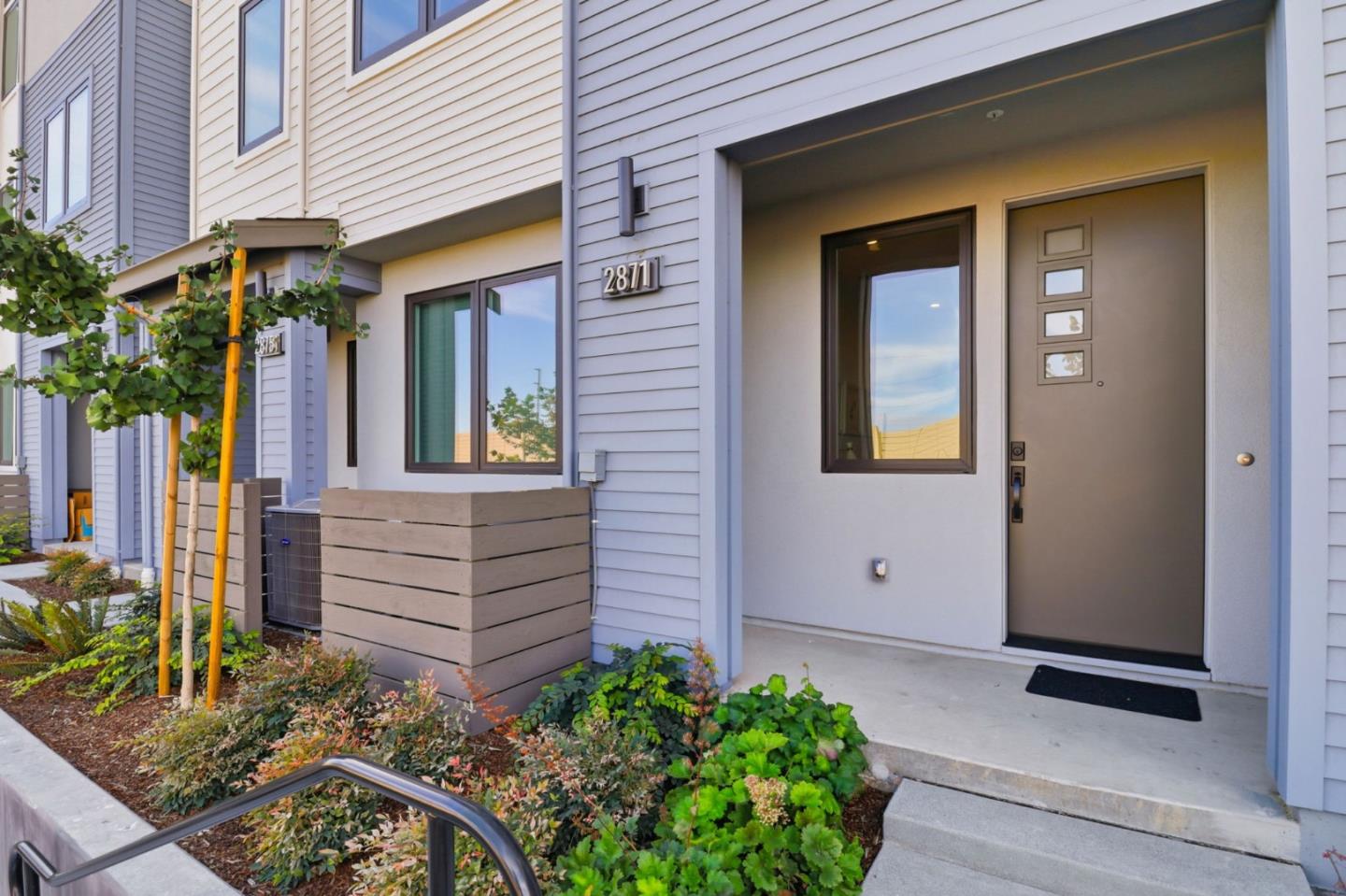 Detail Gallery Image 2 of 27 For 2871 Josephine Ln, Palo Alto,  CA 94303 - 3 Beds | 3 Baths