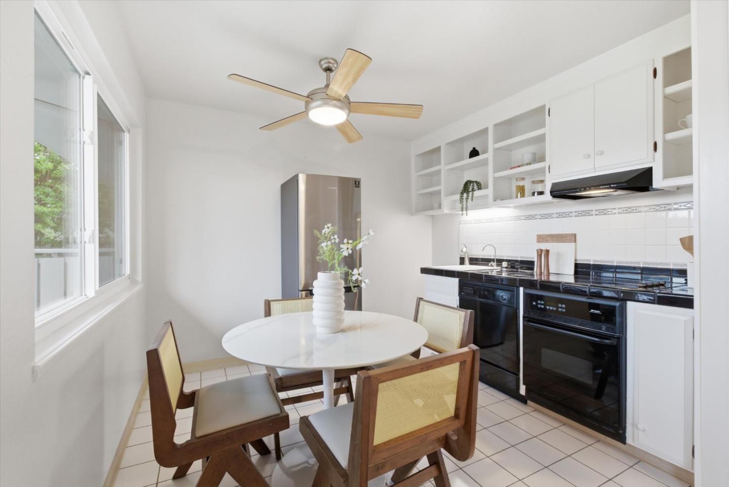 Detail Gallery Image 10 of 27 For 255 S Rengstorff Ave #58,  Mountain View,  CA 94040 - 1 Beds | 1 Baths