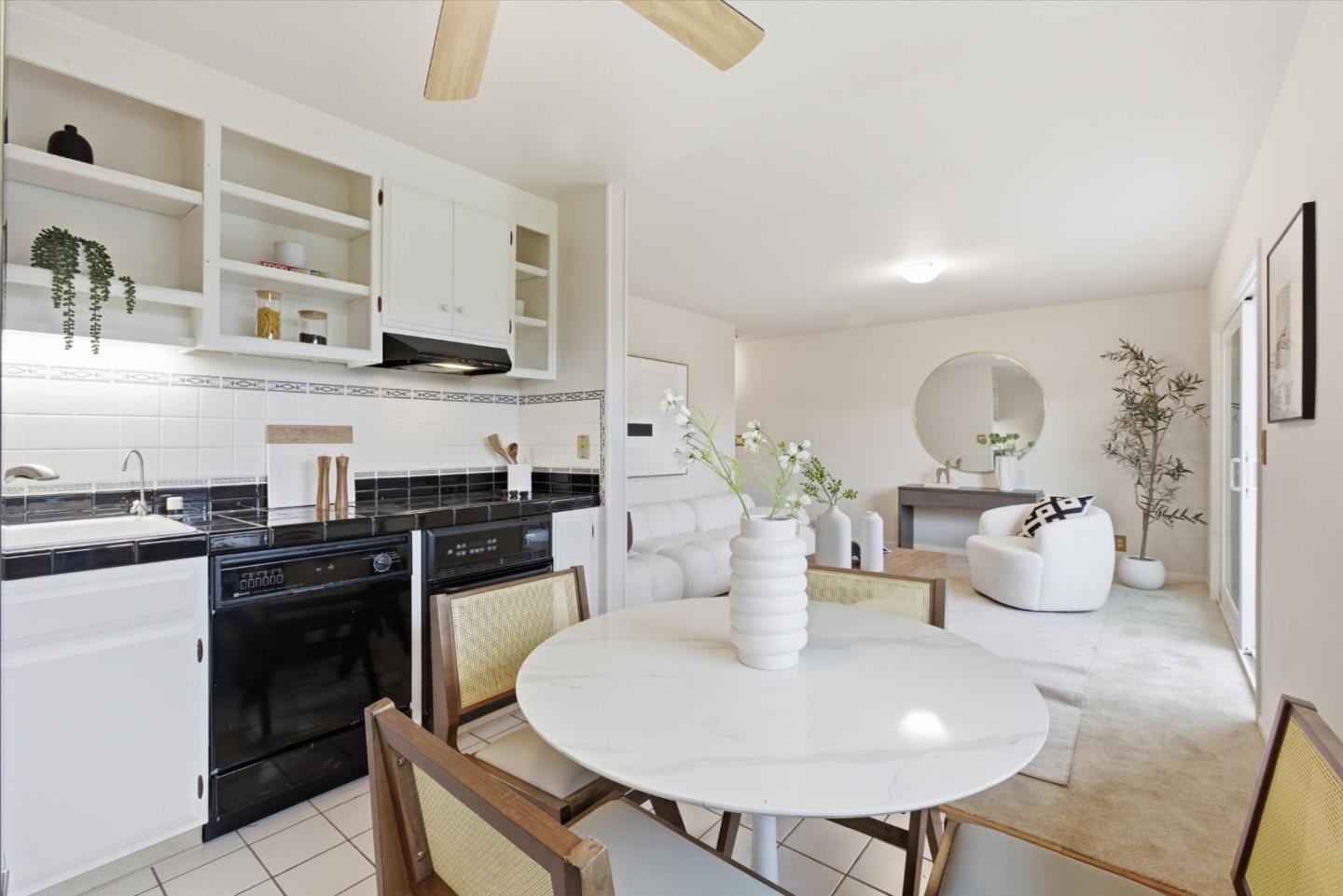 Detail Gallery Image 14 of 27 For 255 S Rengstorff Ave #58,  Mountain View,  CA 94040 - 1 Beds | 1 Baths