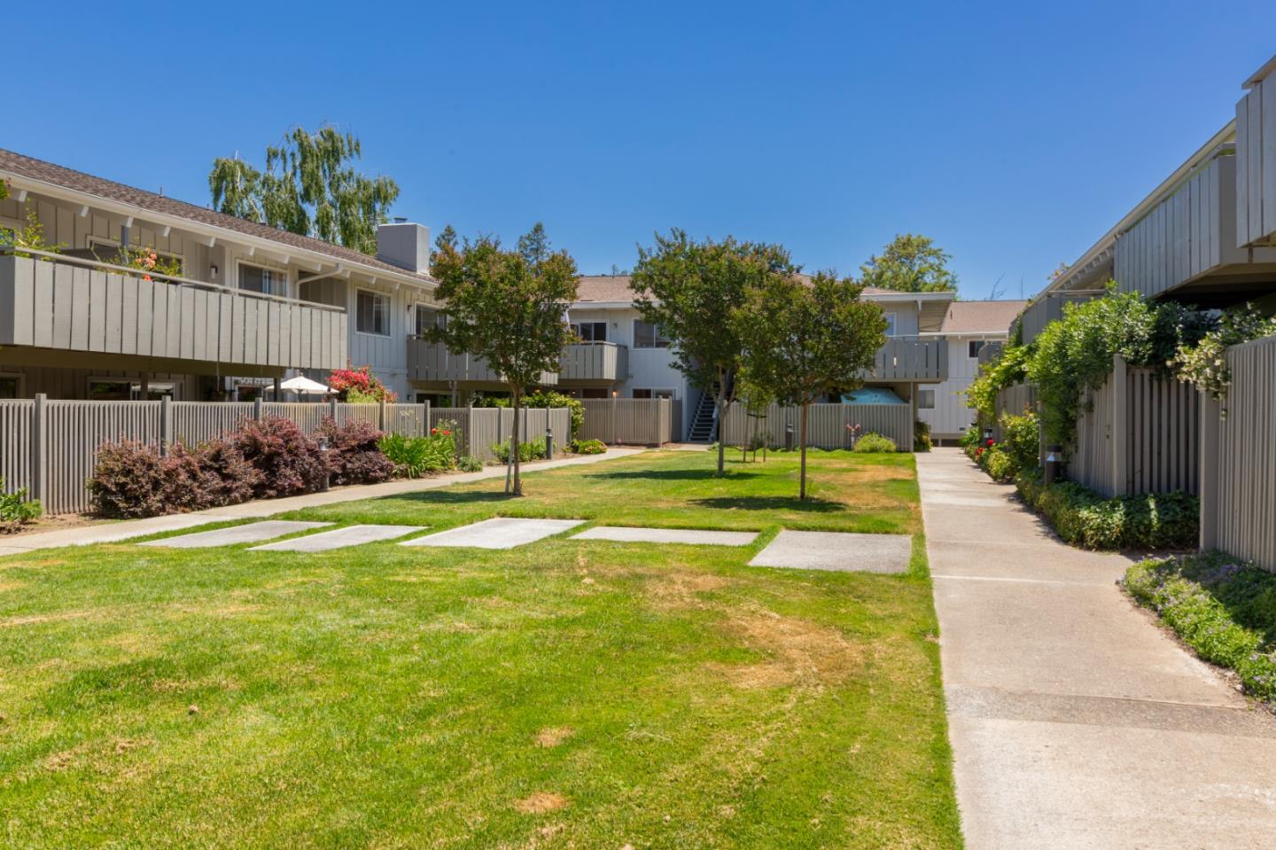Detail Gallery Image 24 of 27 For 255 S Rengstorff Ave #58,  Mountain View,  CA 94040 - 1 Beds | 1 Baths