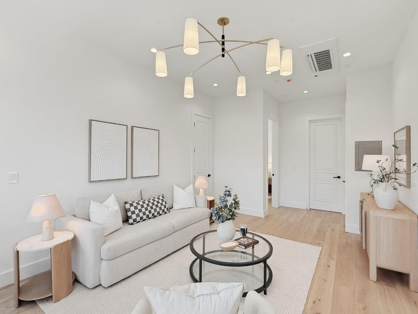 Detail Gallery Image 23 of 52 For 110 Dolton Ave, San Carlos,  CA 94070 - 5 Beds | 3/1 Baths