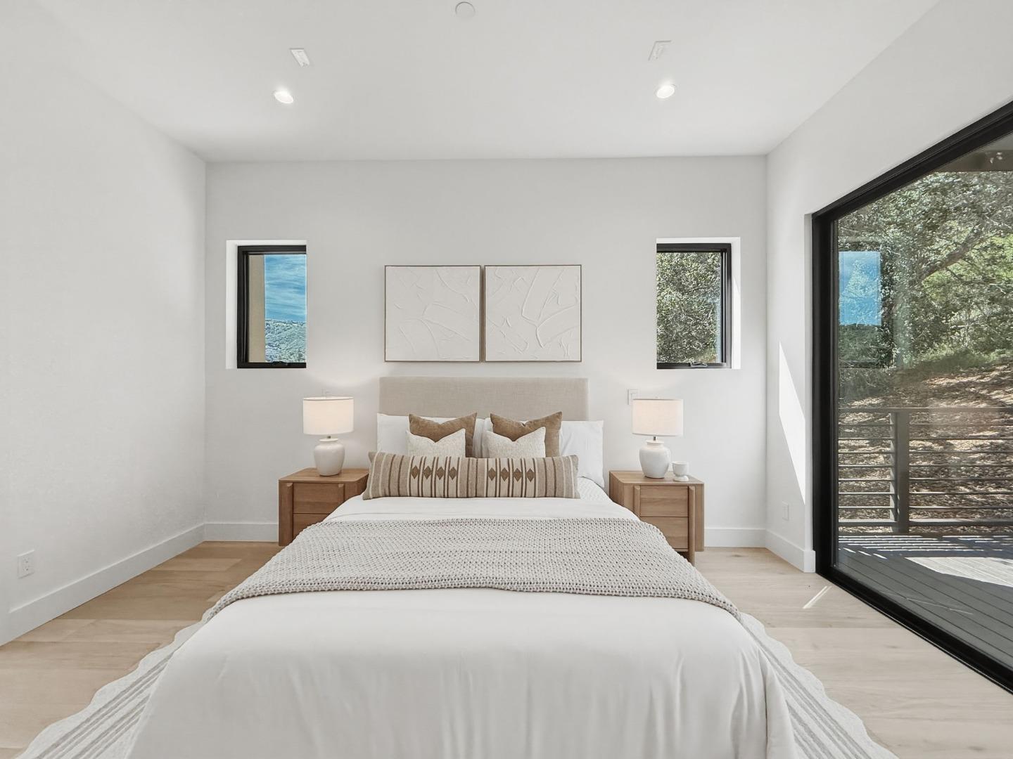 Detail Gallery Image 35 of 52 For 110 Dolton Ave, San Carlos,  CA 94070 - 5 Beds | 3/1 Baths