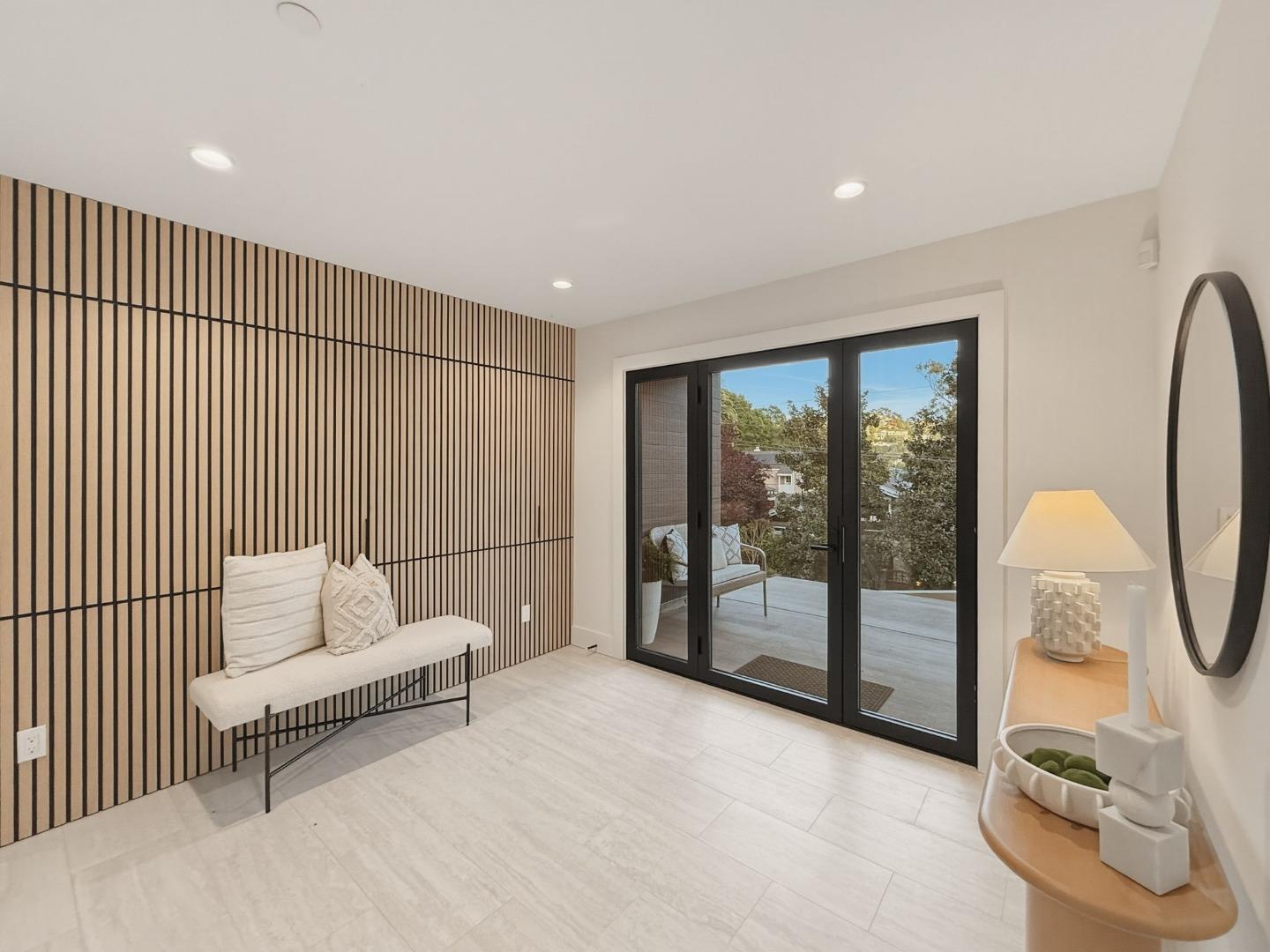 Detail Gallery Image 5 of 52 For 110 Dolton Ave, San Carlos,  CA 94070 - 5 Beds | 3/1 Baths