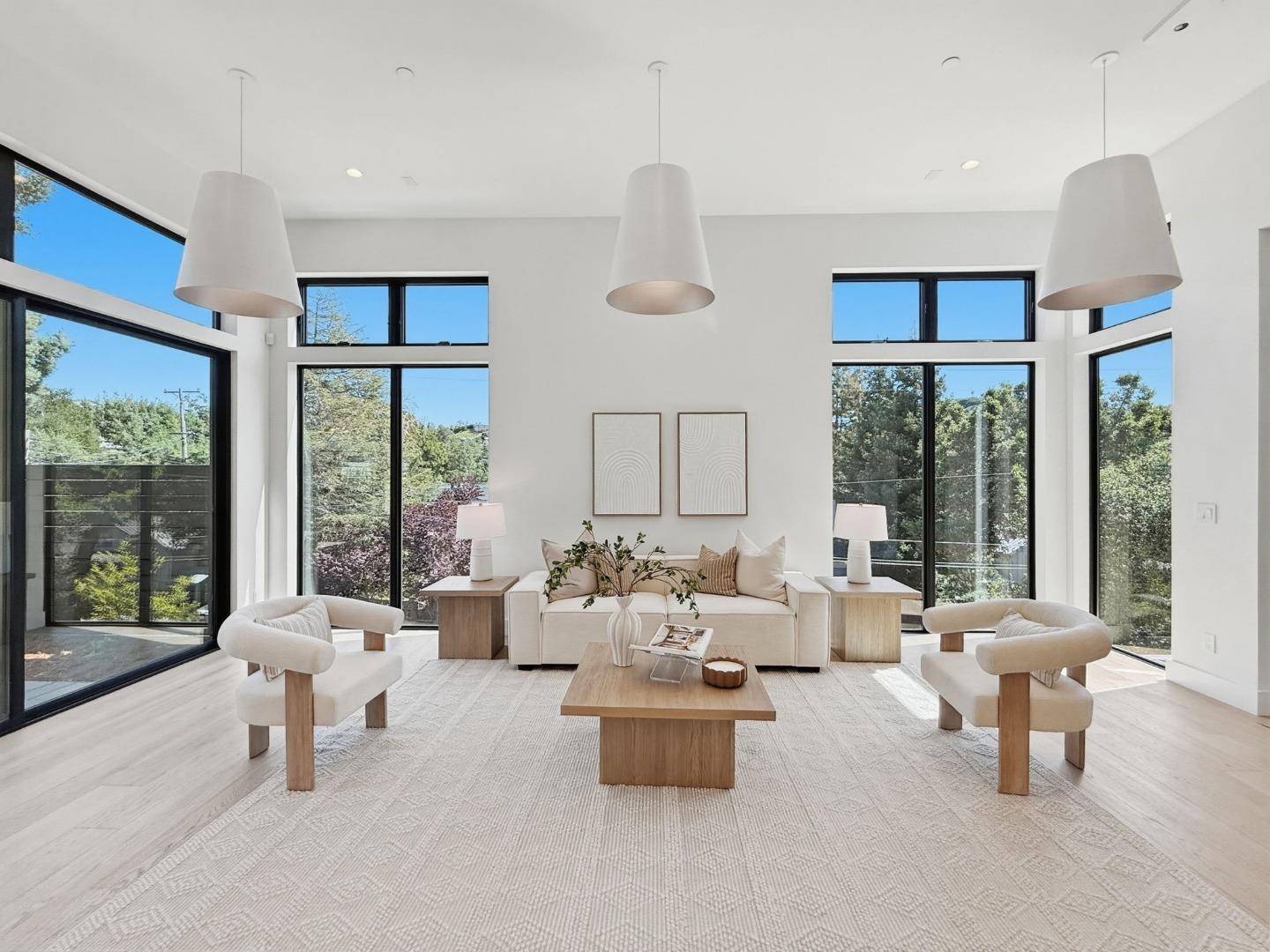 Detail Gallery Image 6 of 52 For 110 Dolton Ave, San Carlos,  CA 94070 - 5 Beds | 3/1 Baths