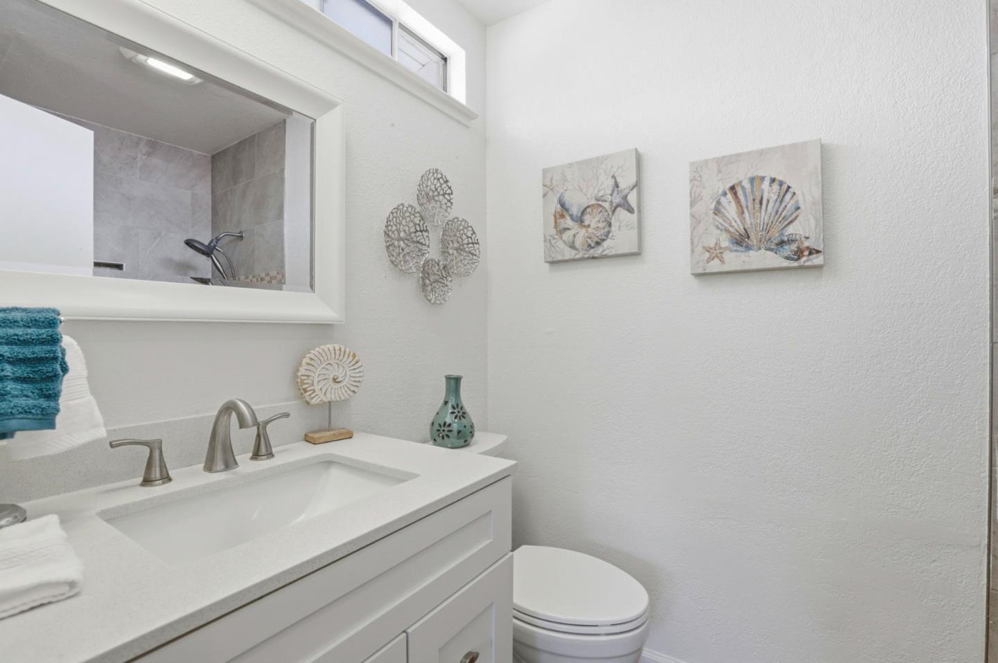 Detail Gallery Image 15 of 34 For 833 Welburn Ave, Gilroy,  CA 95020 - 4 Beds | 2 Baths