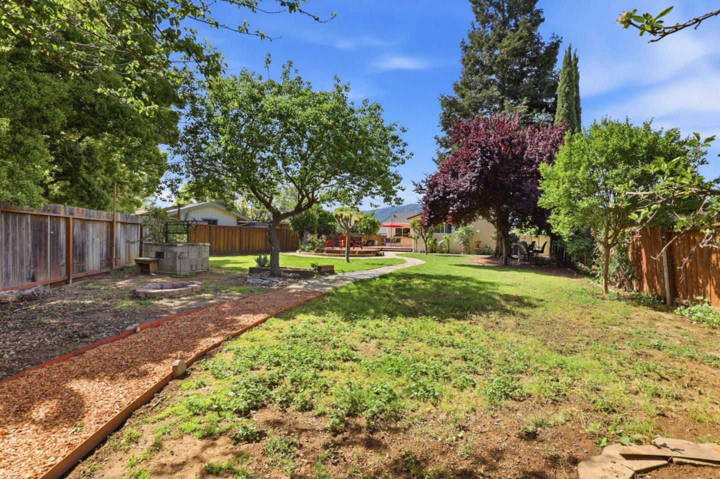 Detail Gallery Image 28 of 34 For 833 Welburn Ave, Gilroy,  CA 95020 - 4 Beds | 2 Baths