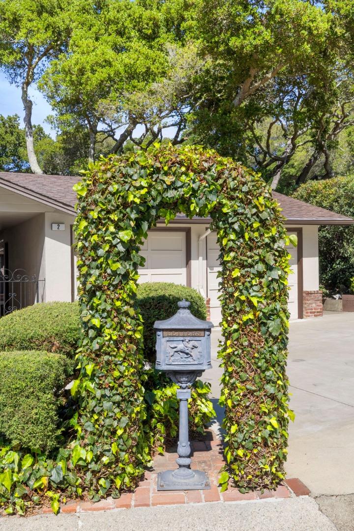 Detail Gallery Image 4 of 63 For 2 Corte Camellia, Millbrae,  CA 94030 - 4 Beds | 3 Baths