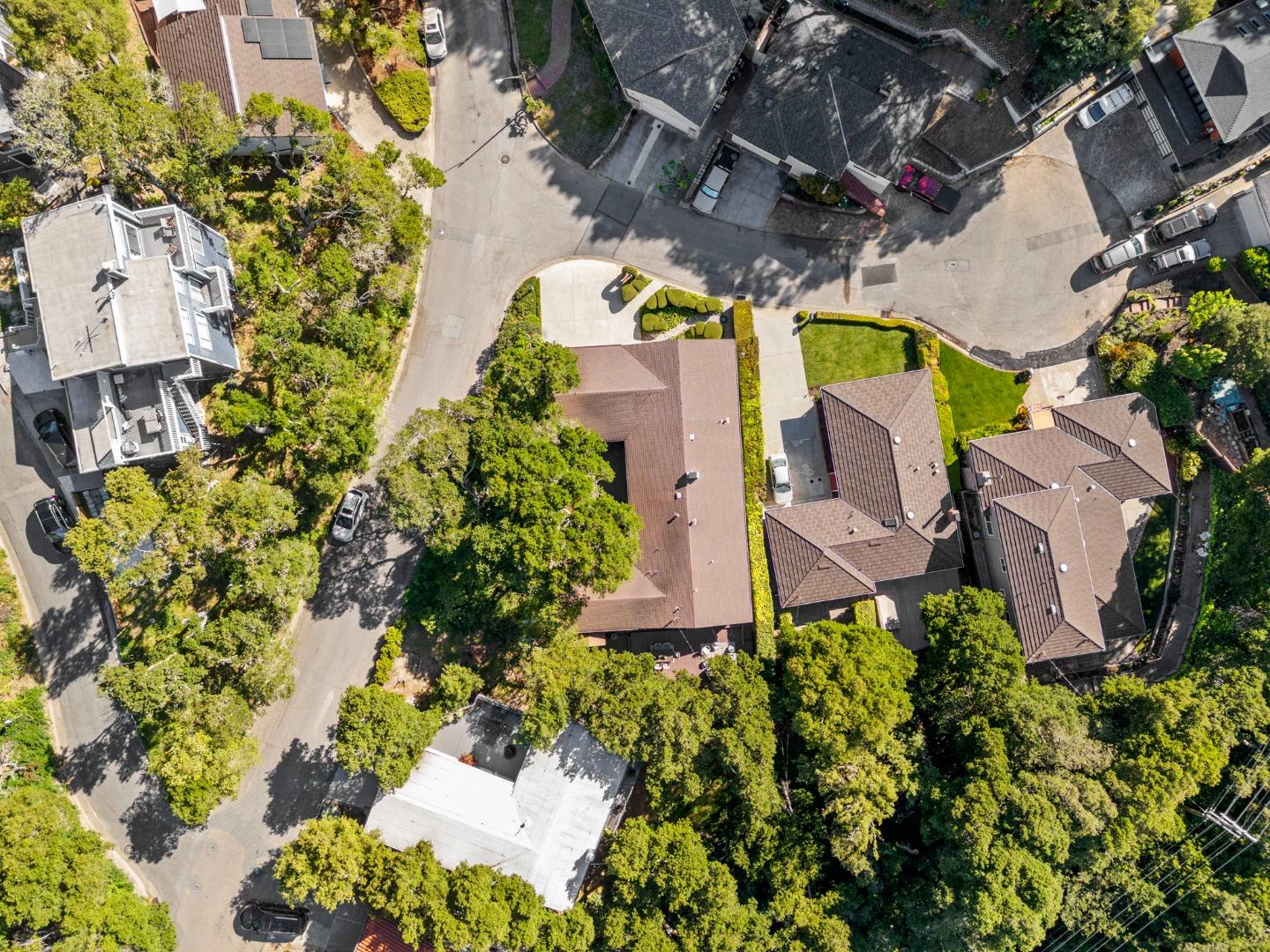 Detail Gallery Image 57 of 63 For 2 Corte Camellia, Millbrae,  CA 94030 - 4 Beds | 3 Baths