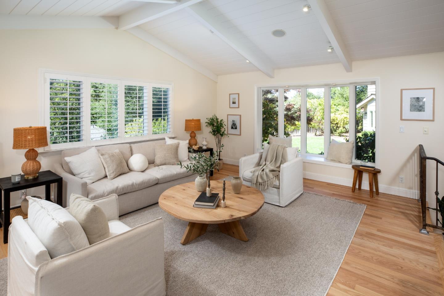 Detail Gallery Image 14 of 40 For 1250 Montclaire Way, Los Altos,  CA 94024 - 4 Beds | 3 Baths