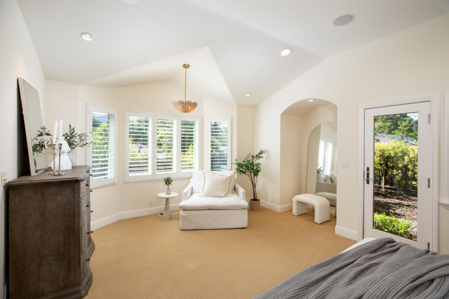 Detail Gallery Image 24 of 40 For 1250 Montclaire Way, Los Altos,  CA 94024 - 4 Beds | 3 Baths