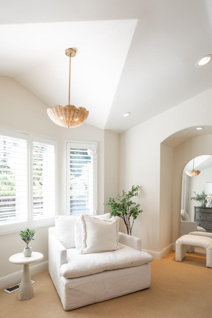 Detail Gallery Image 25 of 40 For 1250 Montclaire Way, Los Altos,  CA 94024 - 4 Beds | 3 Baths