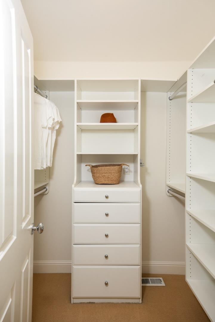 Detail Gallery Image 26 of 40 For 1250 Montclaire Way, Los Altos,  CA 94024 - 4 Beds | 3 Baths