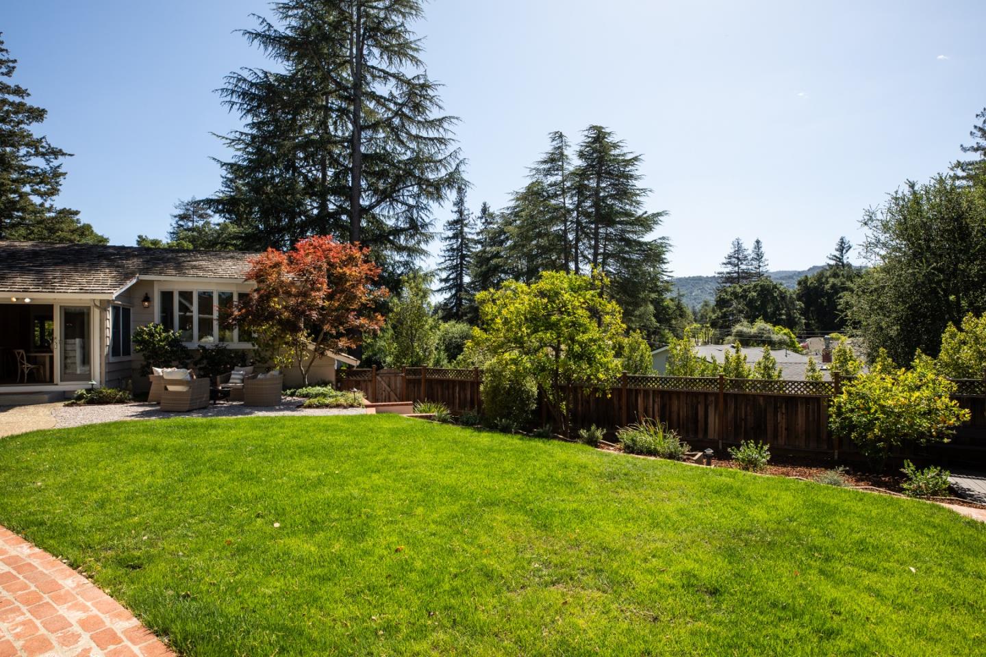 Detail Gallery Image 31 of 40 For 1250 Montclaire Way, Los Altos,  CA 94024 - 4 Beds | 3 Baths