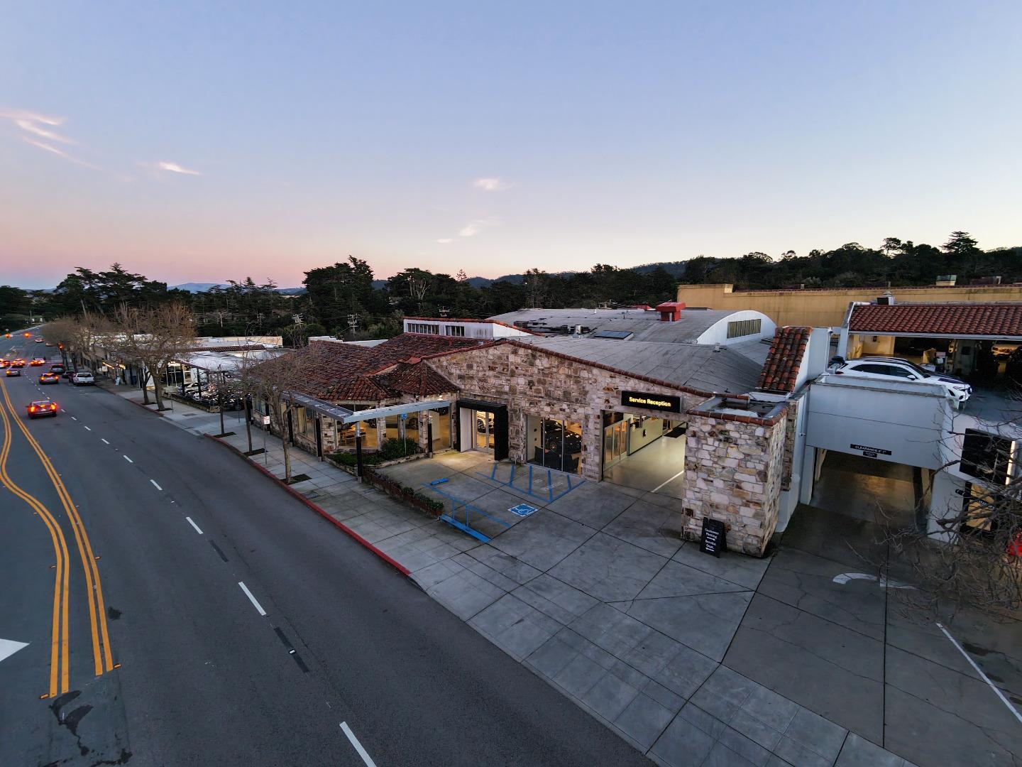 Detail Gallery Image 3 of 21 For 498 Fremont St, Monterey,  CA 93940 - – Beds | – Baths