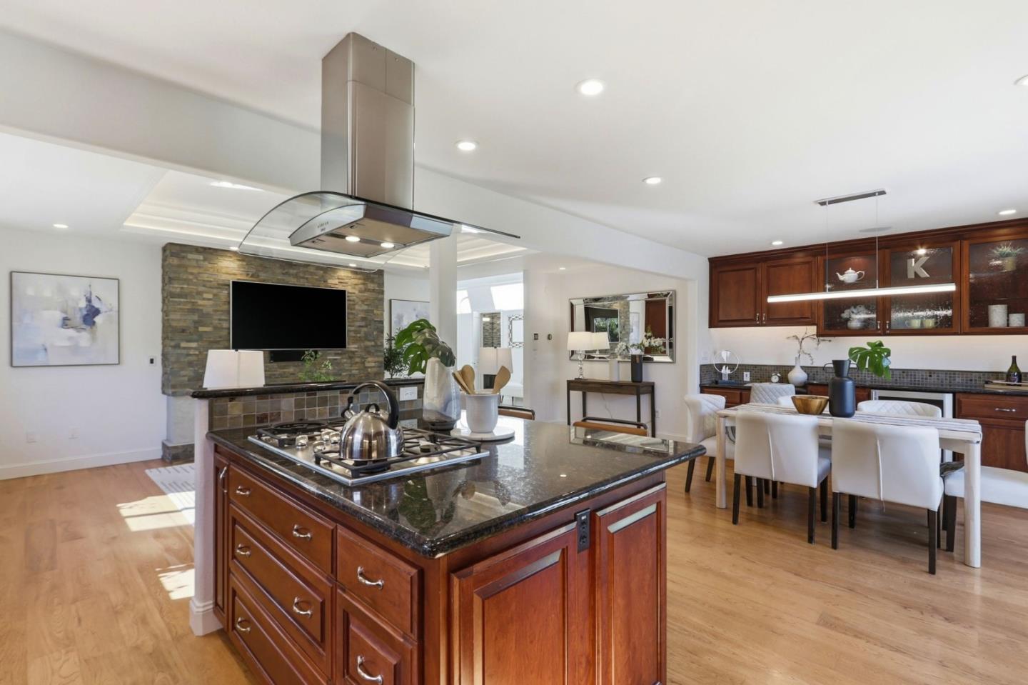 Detail Gallery Image 16 of 65 For 1644 Castro Dr, Campbell,  CA 95008 - 3 Beds | 2/1 Baths