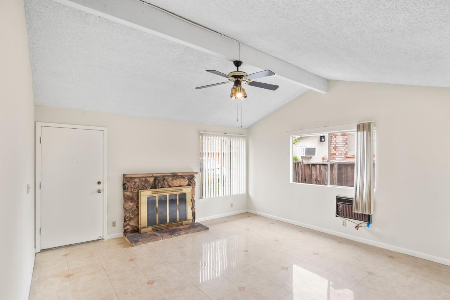 Detail Gallery Image 5 of 33 For 536 Foundry Ct, San Jose,  CA 95133 - 3 Beds | 2 Baths