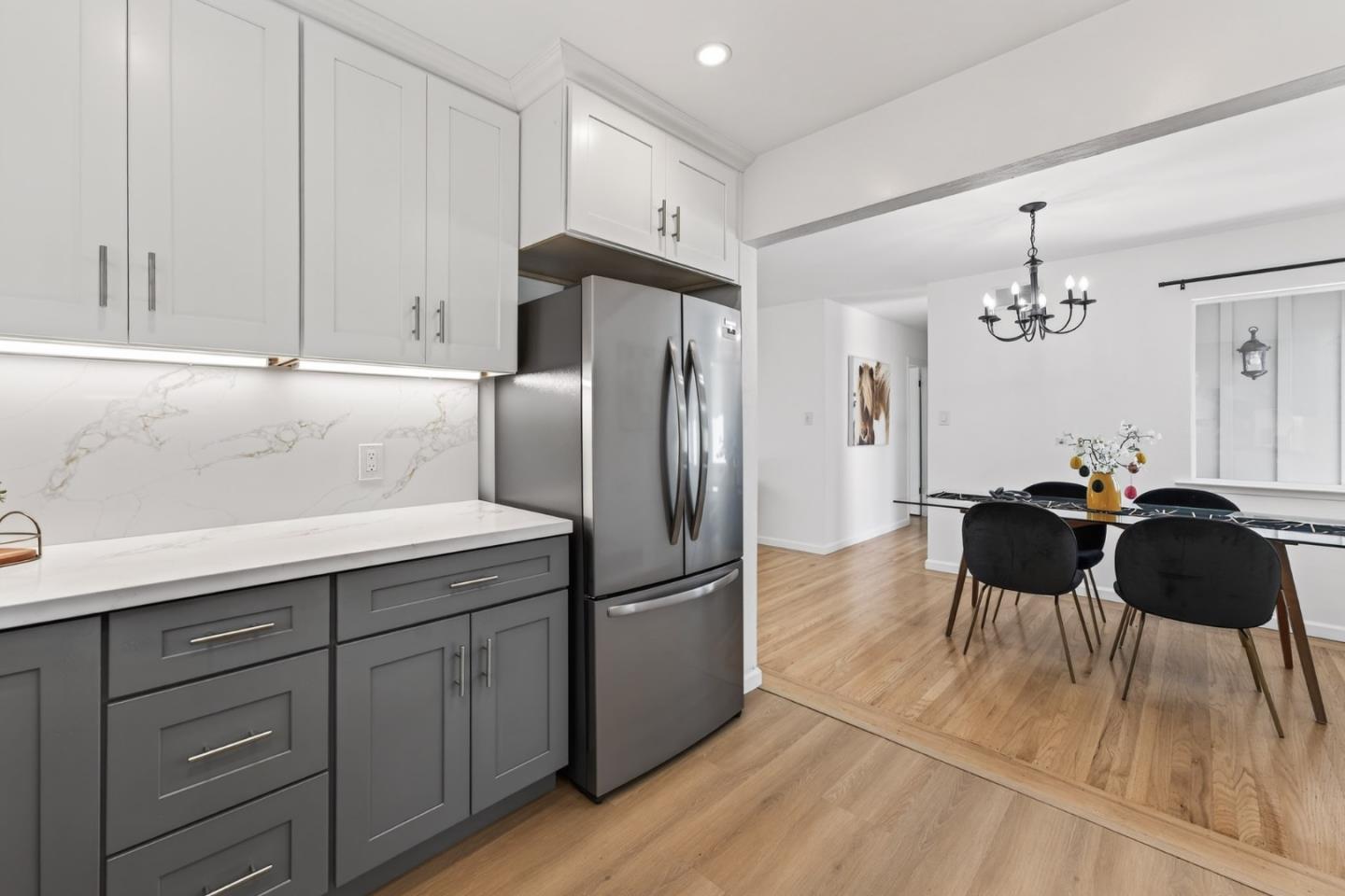 Detail Gallery Image 12 of 30 For 779 Broadmoor Dr, San Jose,  CA 95129 - 4 Beds | 2 Baths