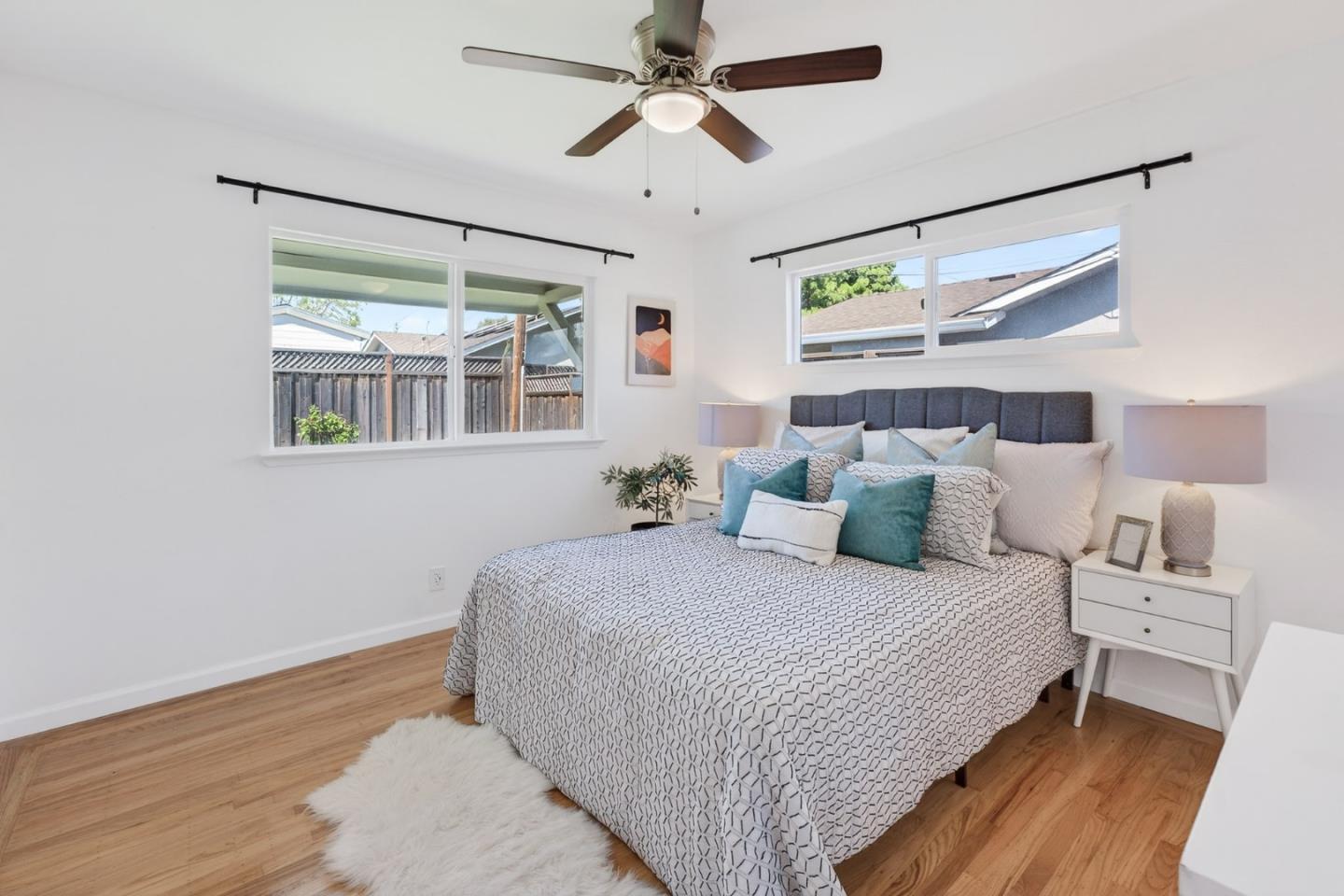 Detail Gallery Image 13 of 30 For 779 Broadmoor Dr, San Jose,  CA 95129 - 4 Beds | 2 Baths