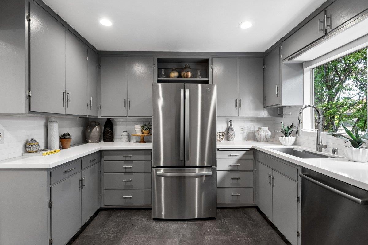 Detail Gallery Image 17 of 38 For 480 Anita Dr, Millbrae,  CA 94030 - 3 Beds | 1 Baths