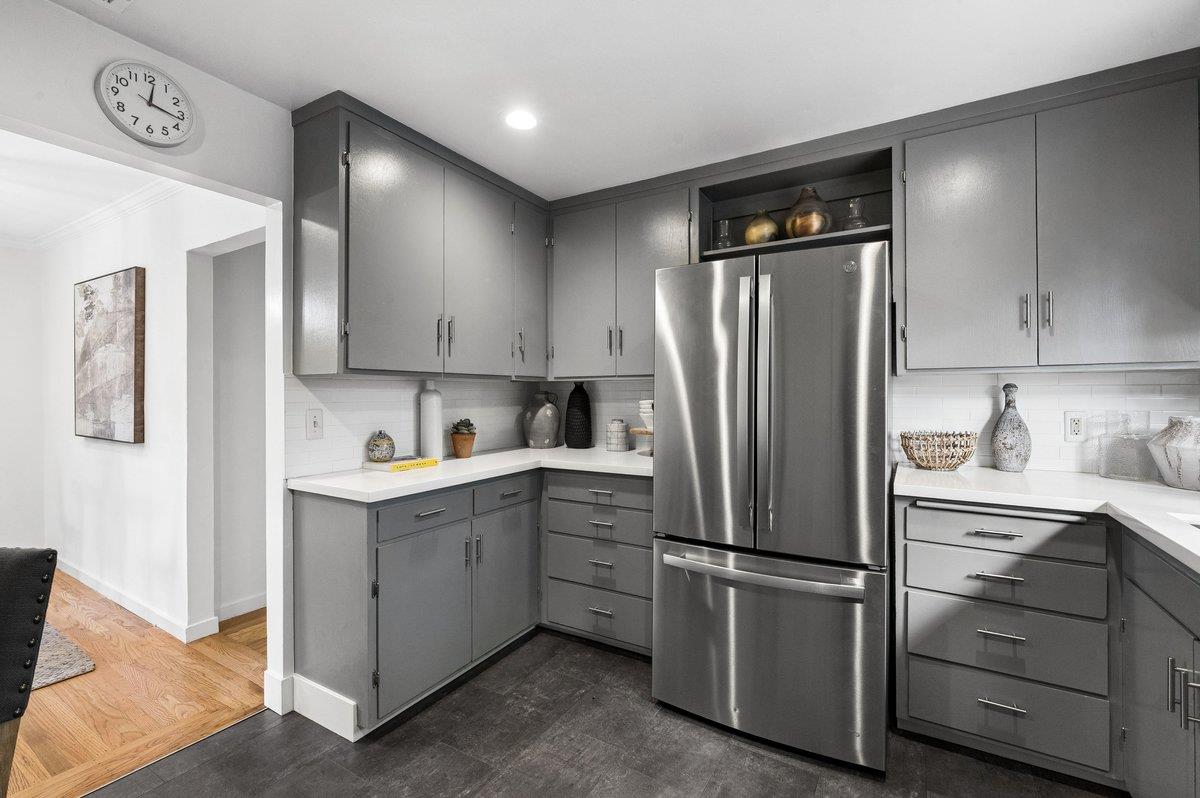 Detail Gallery Image 18 of 38 For 480 Anita Dr, Millbrae,  CA 94030 - 3 Beds | 1 Baths