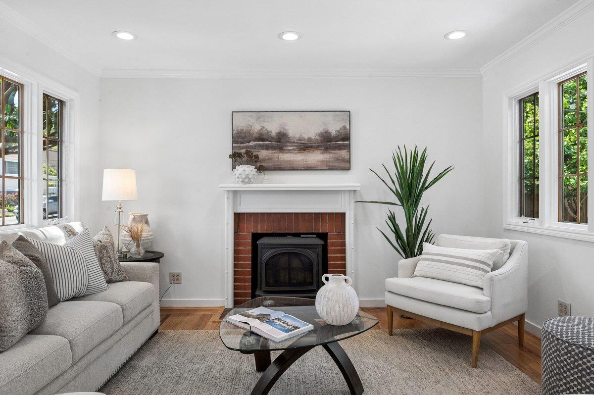 Detail Gallery Image 6 of 38 For 480 Anita Dr, Millbrae,  CA 94030 - 3 Beds | 1 Baths