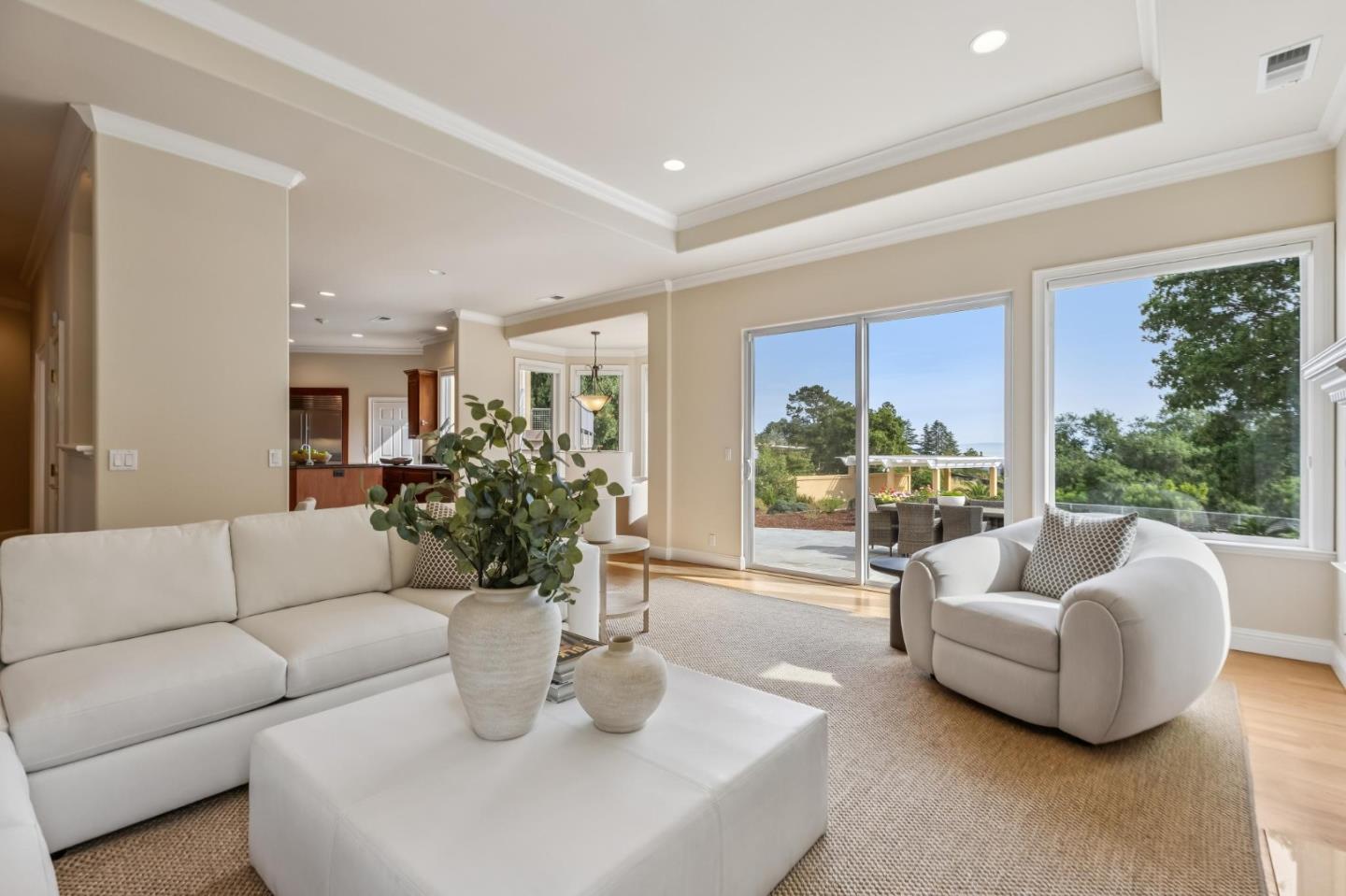 Detail Gallery Image 18 of 82 For 140 Ridgeway Rd, Woodside,  CA 94062 - 4 Beds | 3/1 Baths