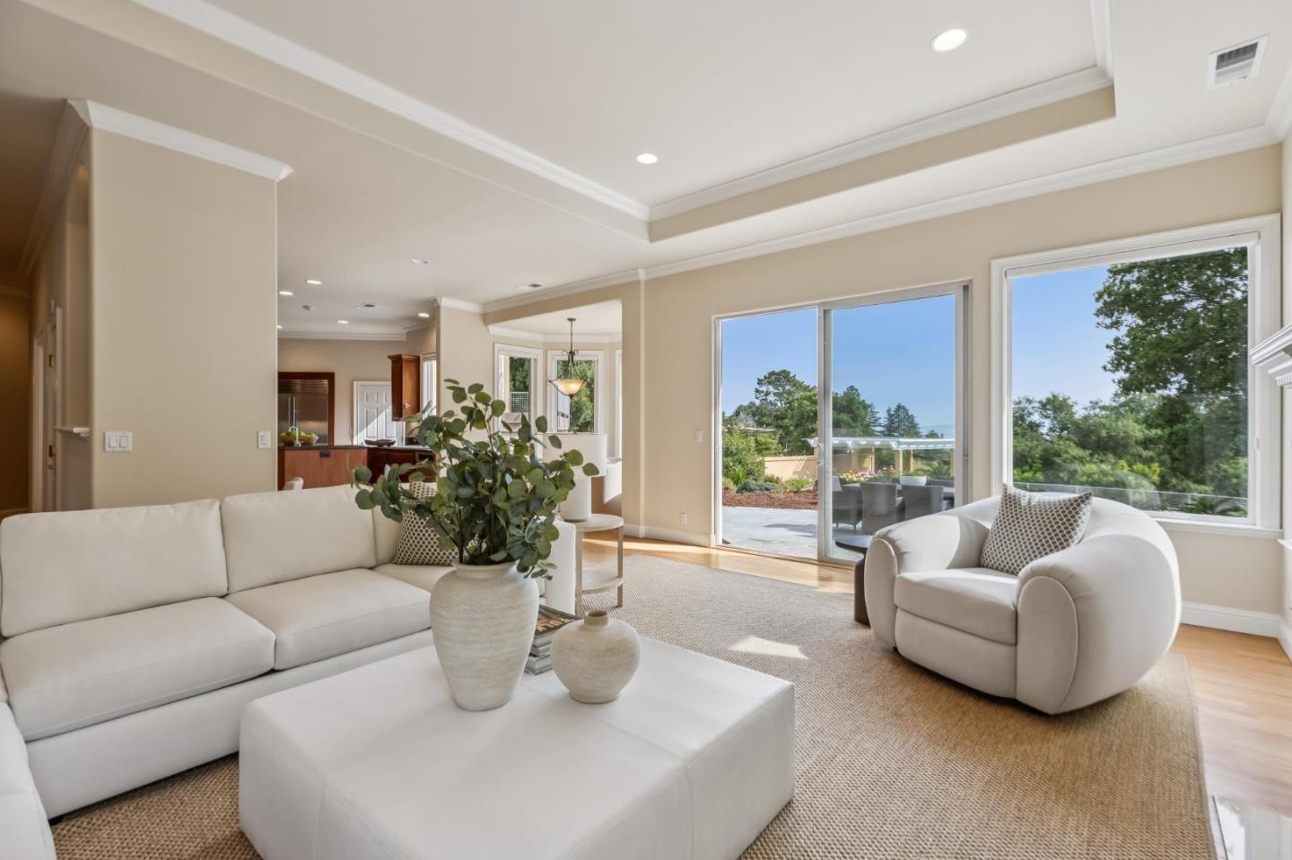 Detail Gallery Image 19 of 82 For 140 Ridgeway Rd, Woodside,  CA 94062 - 4 Beds | 3/1 Baths