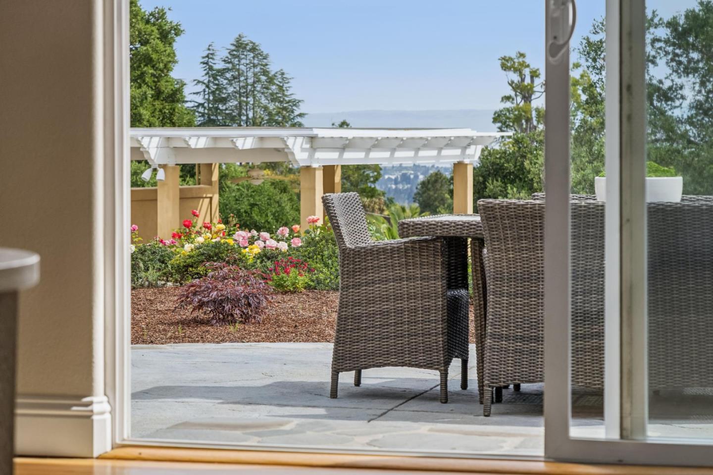 Detail Gallery Image 20 of 82 For 140 Ridgeway Rd, Woodside,  CA 94062 - 4 Beds | 3/1 Baths